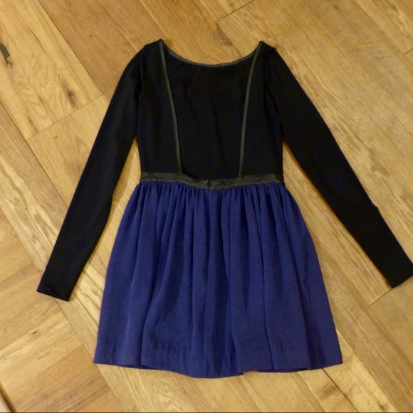 ELIZABETH & JAMES Backless Dress - Size Small - Picture 4 of 6